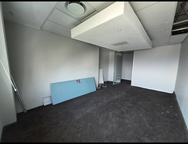 308M² OFFICE TO LET IN SANDTON CENTRAL